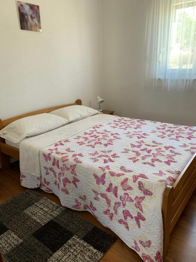 فوديس Green Hill Family Apartments المظهر الخارجي الصورة