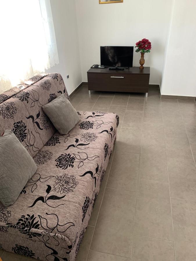فوديس Green Hill Family Apartments المظهر الخارجي الصورة