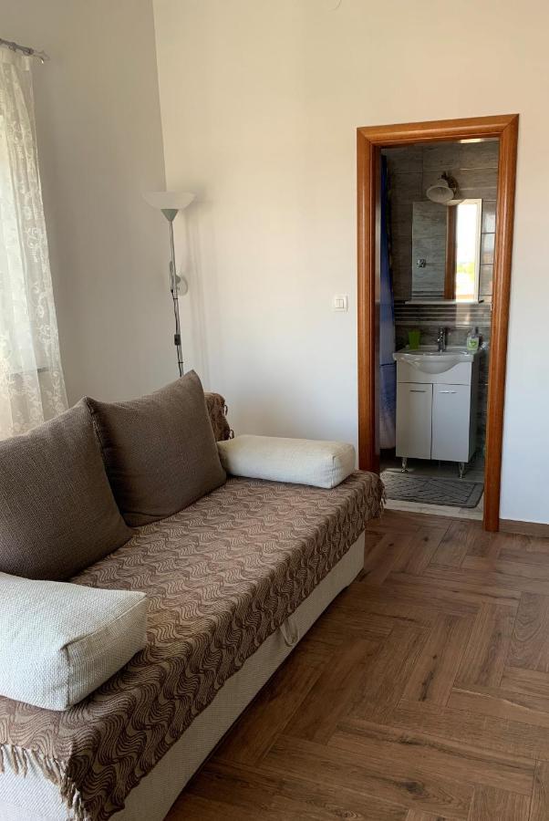 فوديس Green Hill Family Apartments المظهر الخارجي الصورة
